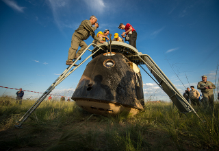 Illustration for article titled Watch a Soyuz "Soft Landing" from Gentle Detachment to Brutal Controlled Crash